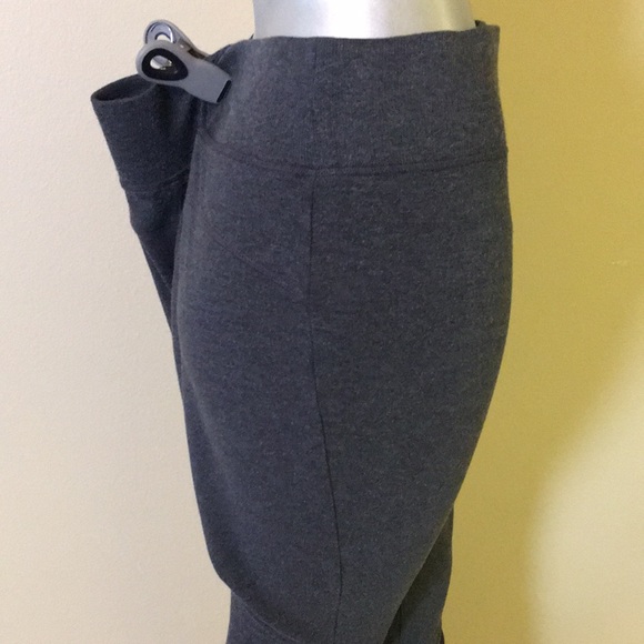 ATHLETA Cozy Knit Leggings With Ruched Detail - Picture 8 of 15